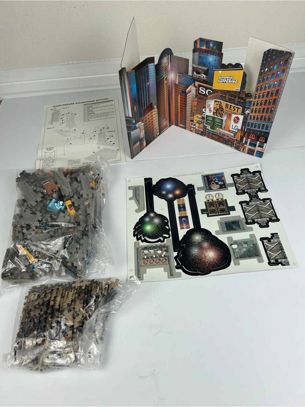 Supertek 3D Times Square Millennium Edition Puzzle 550+ Pc Glow Dark 1999